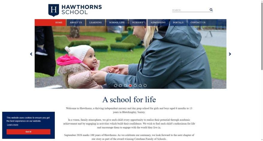 Hawthorns School